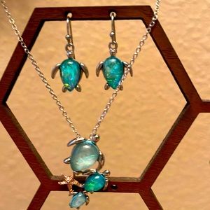 3 Piece Sterling Silver Hawaiian Blue Turquoise Turtle Earrings and Necklace